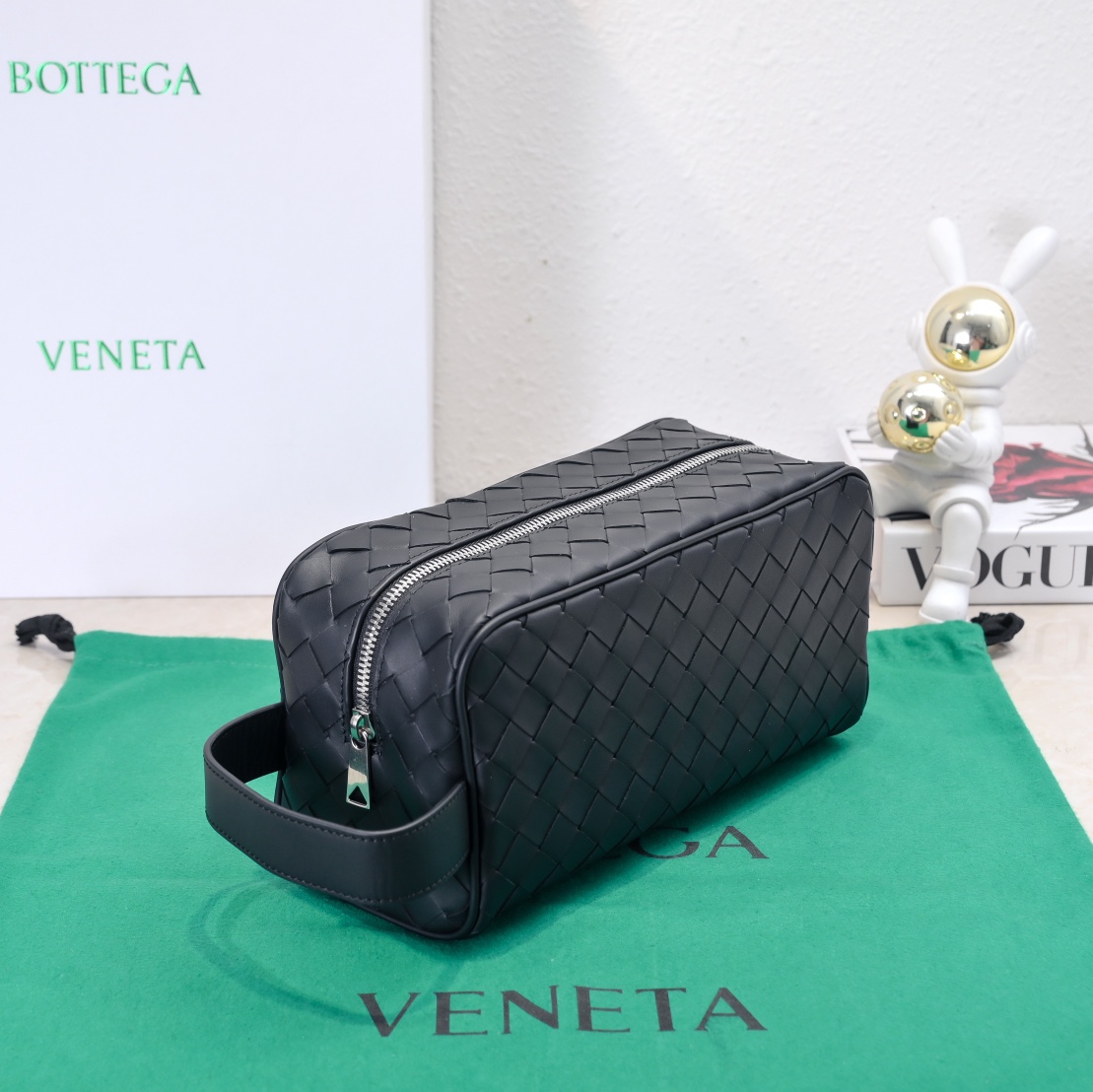 Bottega Veneta Cosmetic Bags